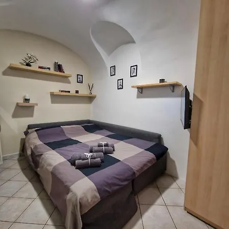 Ana's Place 4 * Τορίνο
