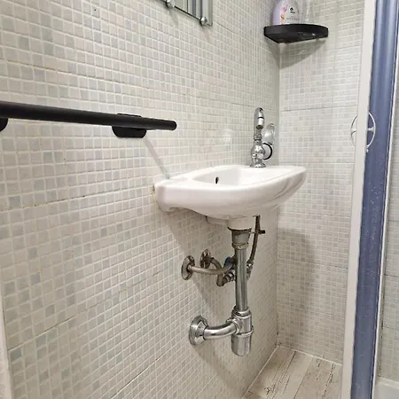Διαμέρισμα Ana's Place 4