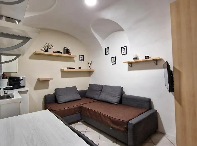 Ana's Place 4